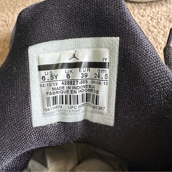 NIKE AIR JORDAN FUTURE DARK GREY - Picture 8 of 8